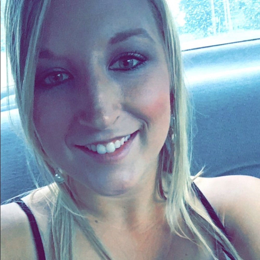 Meet your Posher, Christa